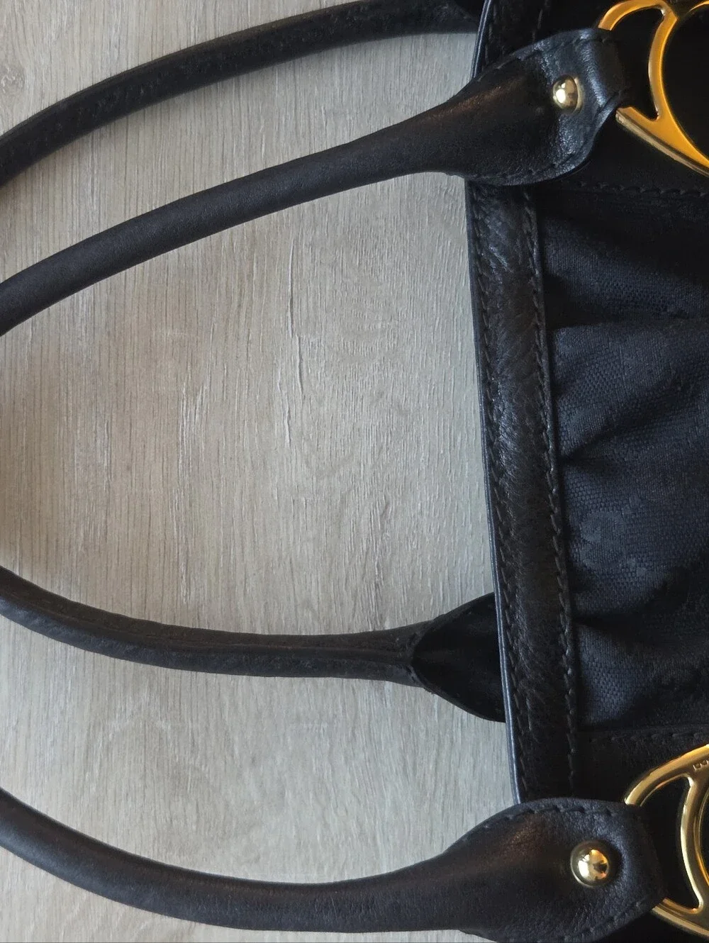 AUTHENTIC Gucci Interlocking G Pleated Tote Black GG Canvas 223954